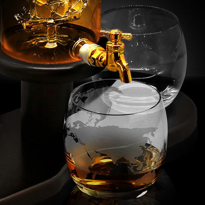 product image number 4 for NutriChef Whiskey & Wine Decanter Set