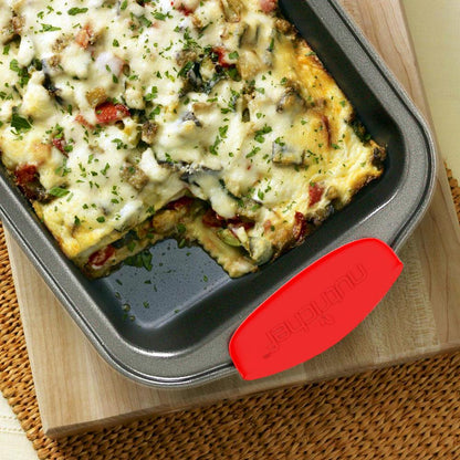 8-Piece Nonstick Bakeware Set, Carbon Steel, Red Silicone Handles